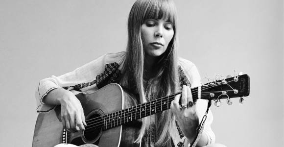 Joni Mitchell  Free Man in Paris